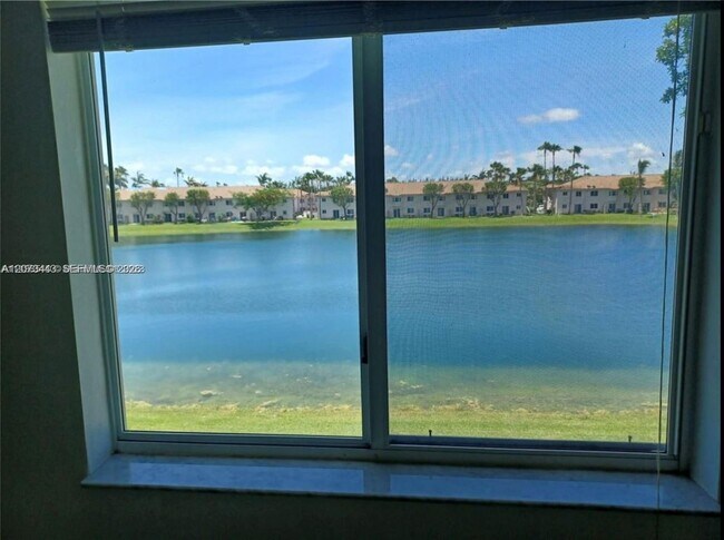 Foto del edificio - 1270 SE 26th St