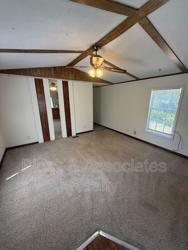 Foto del edificio - 3568 Old Cedar Falls Rd