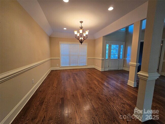 Foto del edificio - 2441 W Nicole Ln