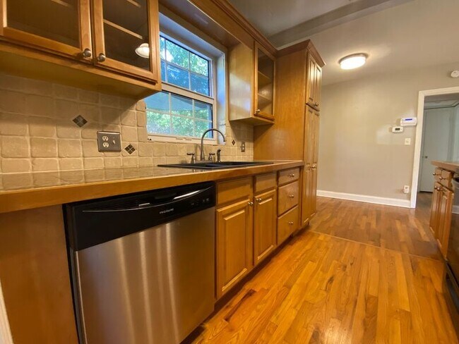 Foto del edificio - 2717 Jamie Cir