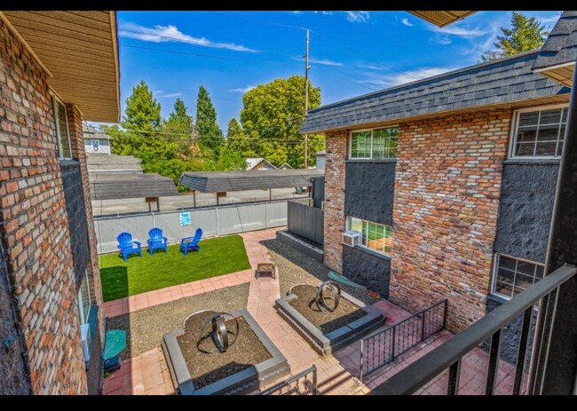 Foto del edificio - 917 E Indiana Ave