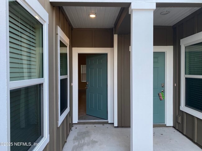 Building Photo - 9589 Mira Loma Dr