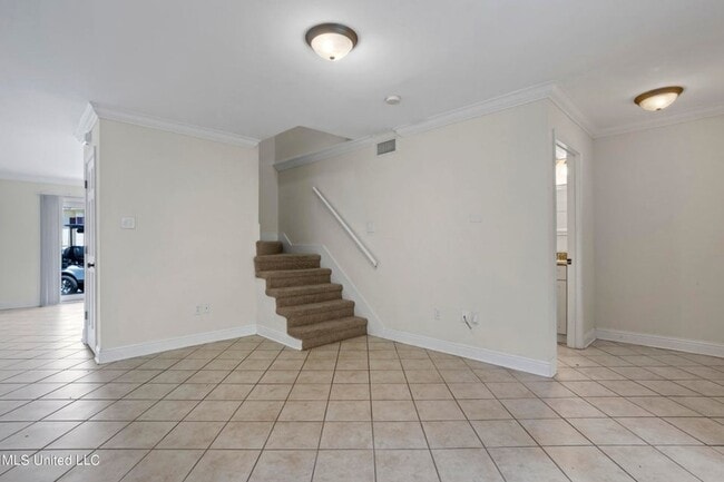Building Photo - Charming Downtown Ocean Springs 3-Bedroom ...
