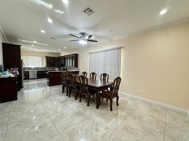 Foto del edificio - 6830 N 14th St