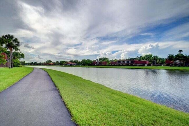Building Photo - 8423 Boca Rio Dr