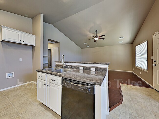 Foto del edificio - 25855 E 90th St S