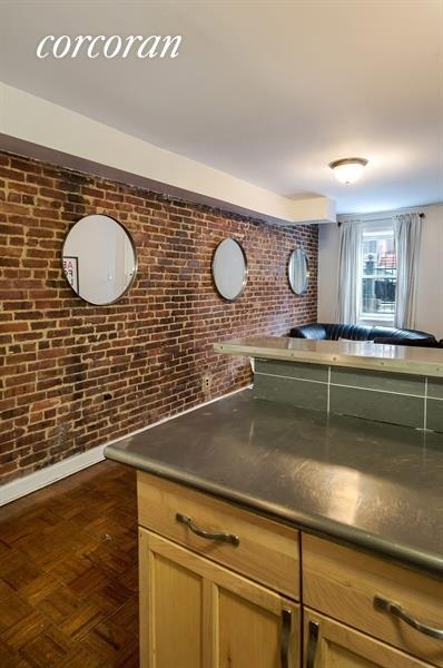 Building Photo - 265 St James Pl