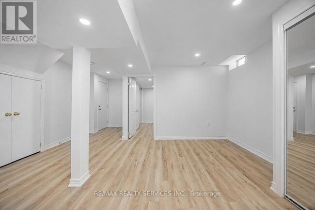 Building Photo - 42 Northampton St