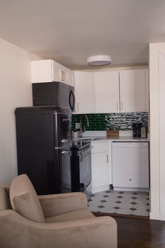 Foto del edificio - 179 W Wilson St