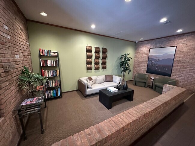 Foto del edificio - 651 W Sheridan Rd