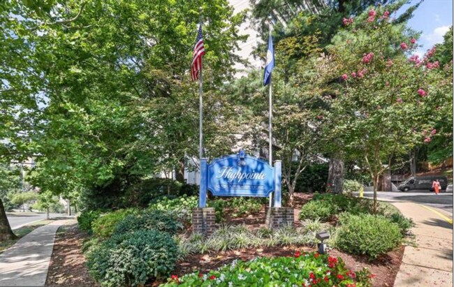 Building Photo - Bright And Spacious 2 Bed 2 Bath Condi With Balcony In Vibrant Highpointe