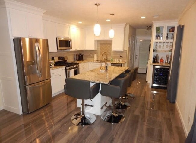 Foto del edificio - 8821 Woodruff St