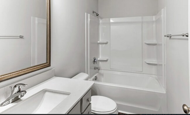 Building Photo - 237 Justify Ave