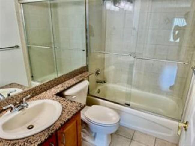 Building Photo - 151 NE 16th Ave