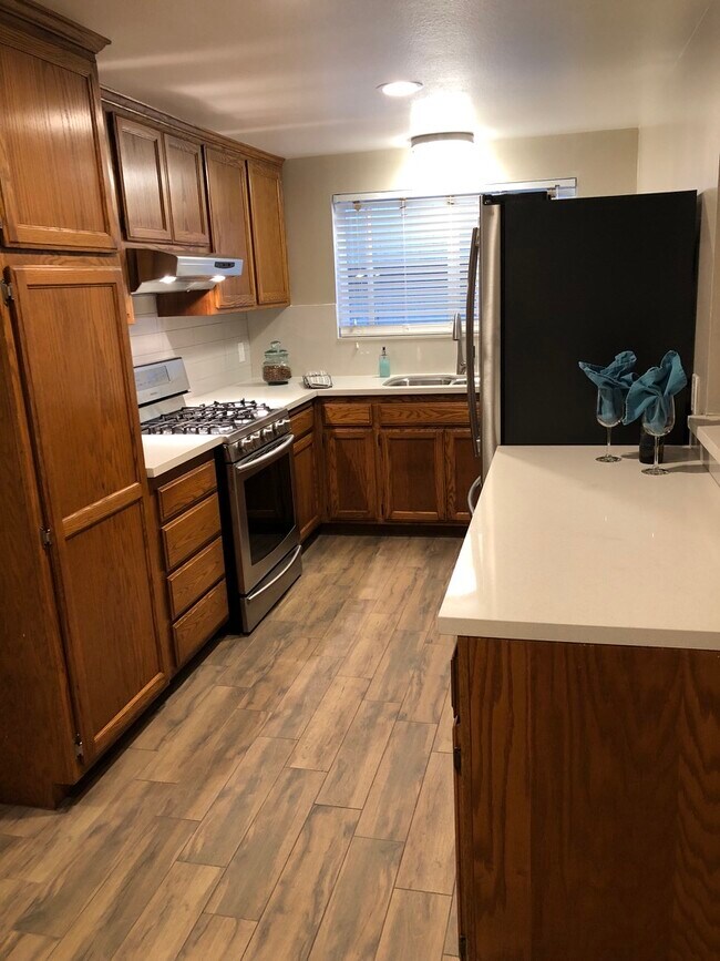 Foto del edificio - 828 Bayview Dr