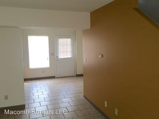 Foto del edificio - 528 N Randolph St