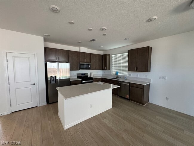 Building Photo - 5908 W Frias Ave