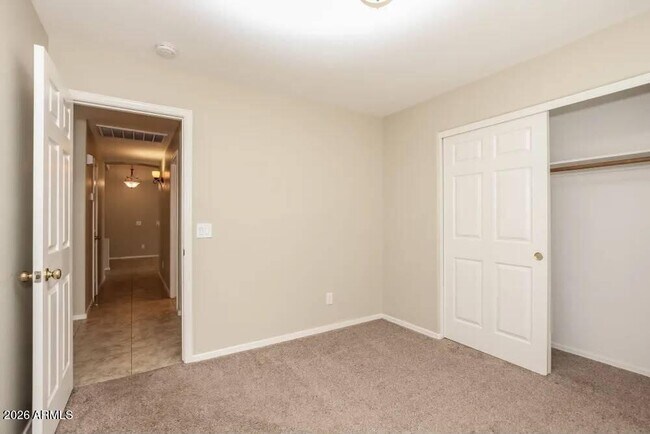 Building Photo - 14409 N 150th Ave