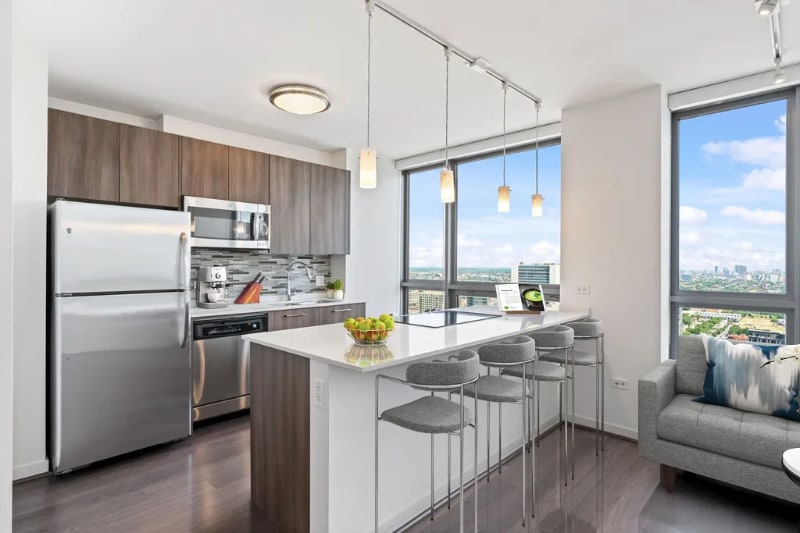 Photo - 357 W Hubbard St (Chicago, IL)