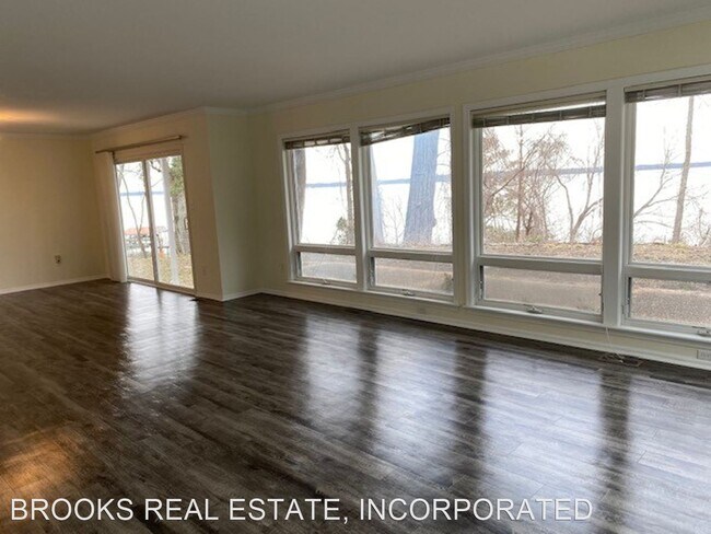 Foto del edificio - 3 br, 2.5 bath House - 9920 Sycamore Landi...