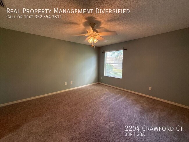 Foto del edificio - 2204 Crawford Ct