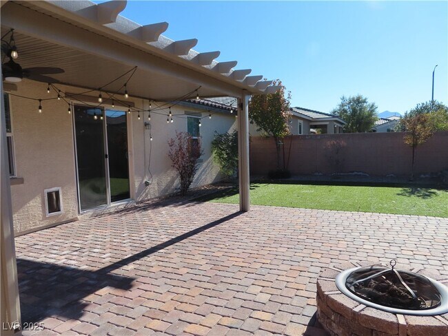 Foto del edificio - 2771 Alta Vista St