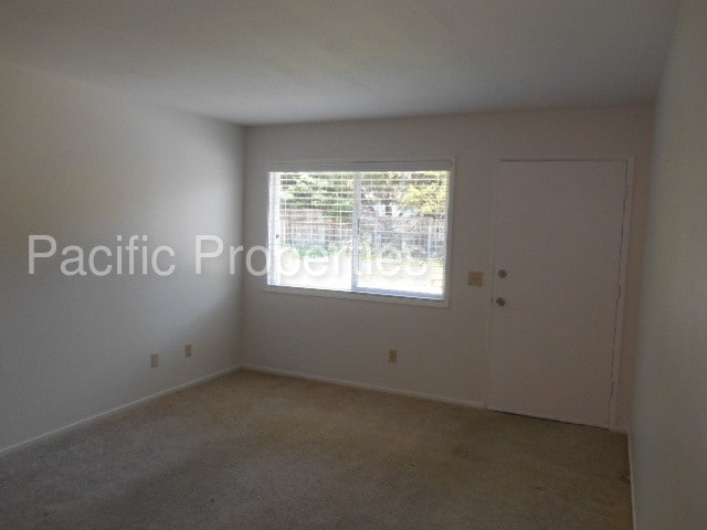 Building Photo - 69 Holly Heights