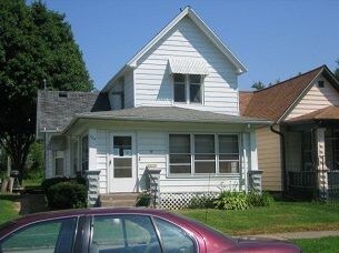 Foto principal - 704 9th Ave S