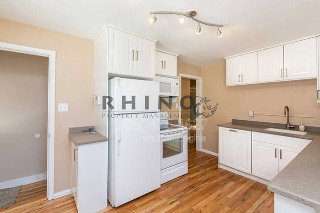 Building Photo - 981 36th St