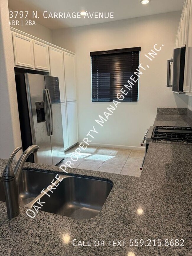 Foto del edificio - 3797 N Carriage Ave