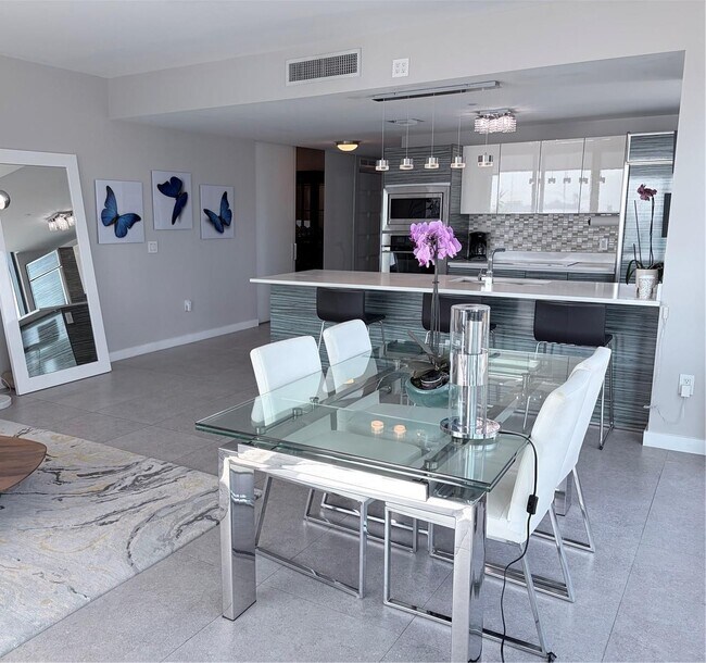 Foto del edificio - 460 NE 28th St