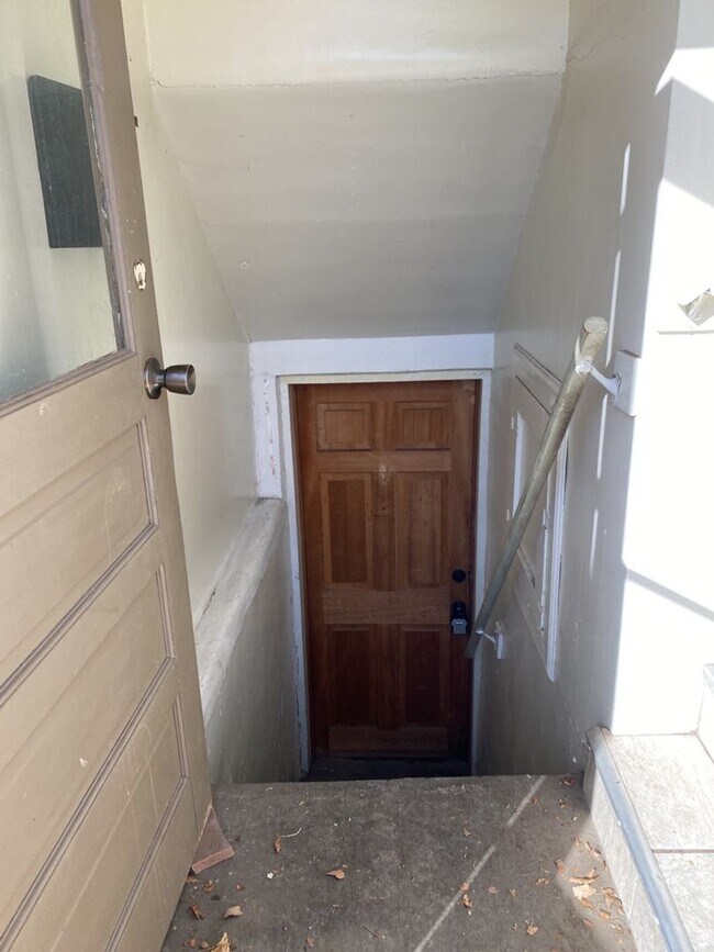 Foto del edificio - 1127 W Mulberry St