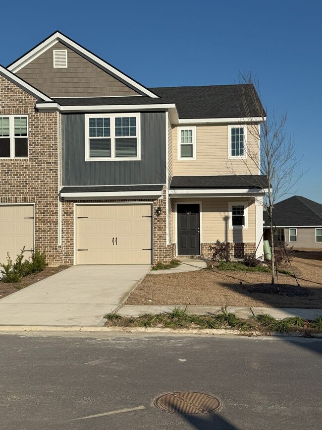 Building Photo - New Construction Townhome - 3 Bed 2 1/2 Ba...