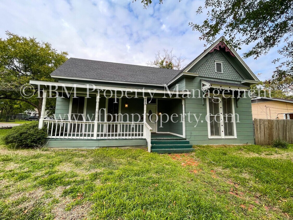 Foto principal - 1824 W 5th Ave