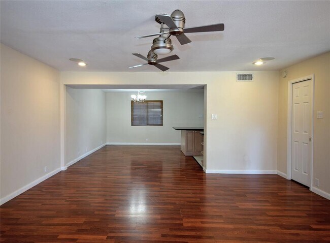 Building Photo - 8102 Amelia Rd