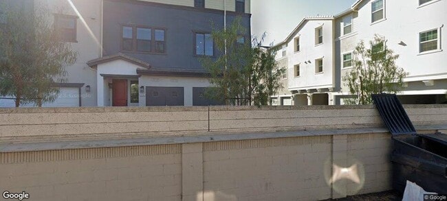 Building Photo - 8906 Jasmine Dr