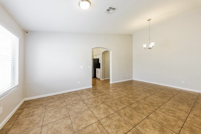 Foto del edificio - 8133 W Hess Ave
