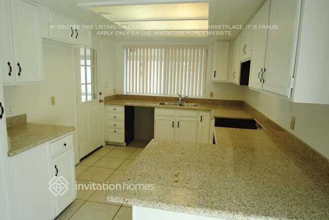 Foto del edificio - 7525 W Pinchot Ave