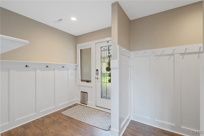 Building Photo - 1131 Marlyn Park Dr