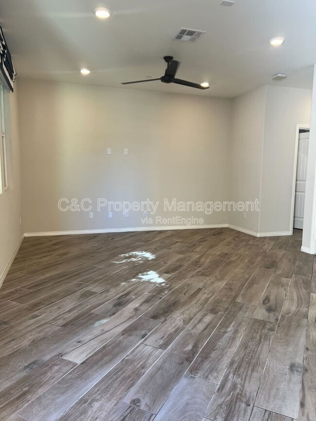 Building Photo - 6088 Sendero Ave