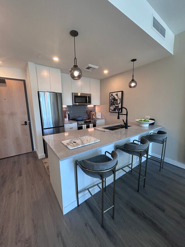 Foto principal - 160 NW 27th St
