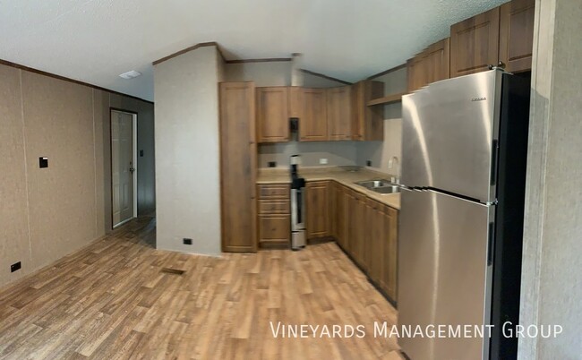 Building Photo - Coachlight North Has New Homes For Rent!