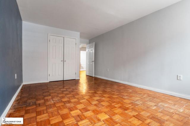 Foto del edificio - 3 bedroom in Brooklyn NY 11231