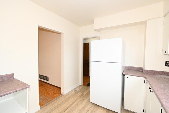 Photo du bâtiment - 3 bedroom in Prince George BC V2M 4P6