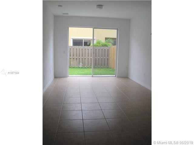 Foto del edificio - 9084 SW 17th Ct