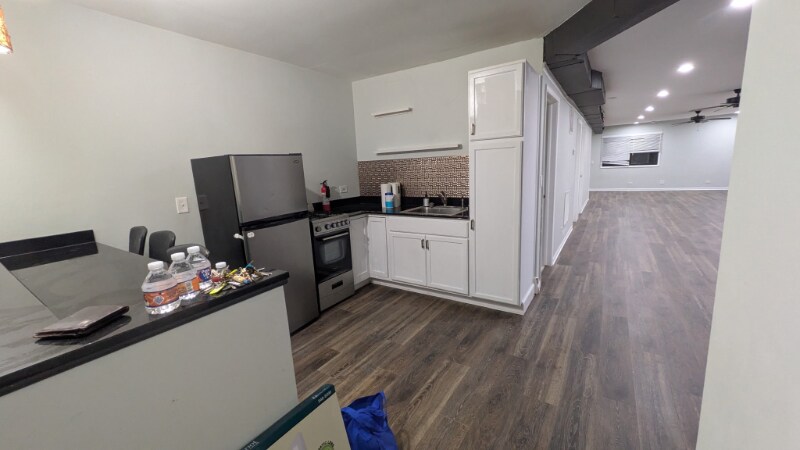 Foto principal - 4854 W Addison St