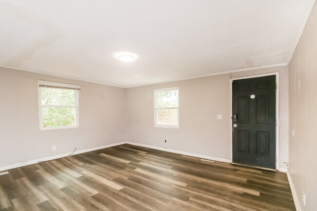 Foto del edificio - 324 Adams Ave