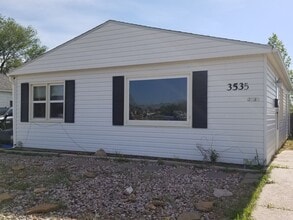 Building Photo - 3535 Pierce Ave