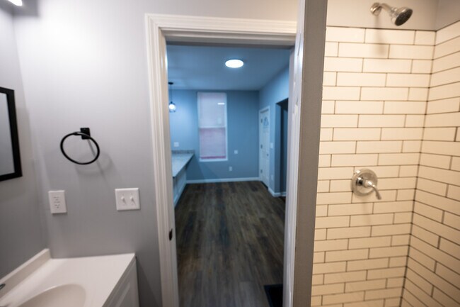 Foto del edificio - 411 Hodge St