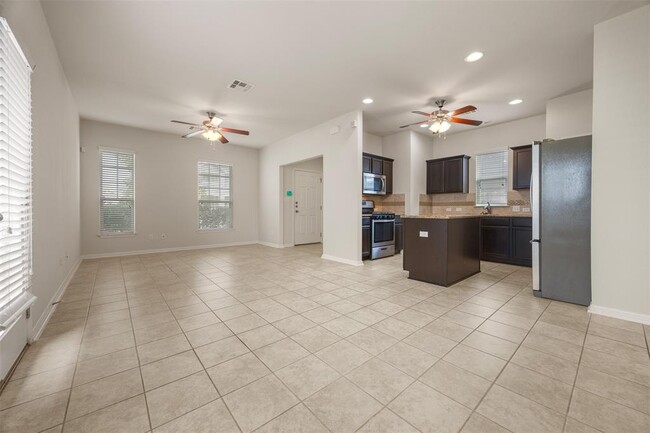 Foto del edificio - 171 Wainscot Oak Wy